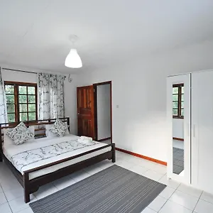 Petit Baie Chalets Chalet